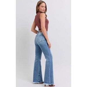 Judy Blue The Gloria HR‎ Bootcut Denim Jeans Size 13/31 Distressed Fray Hem NWT